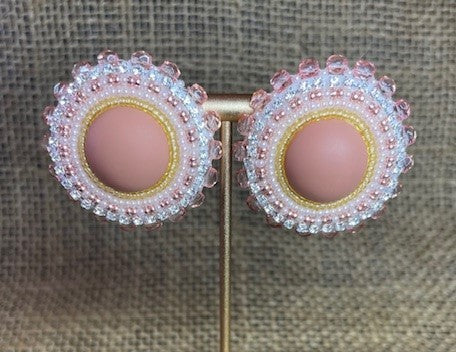 Dusty rose beaded earrings